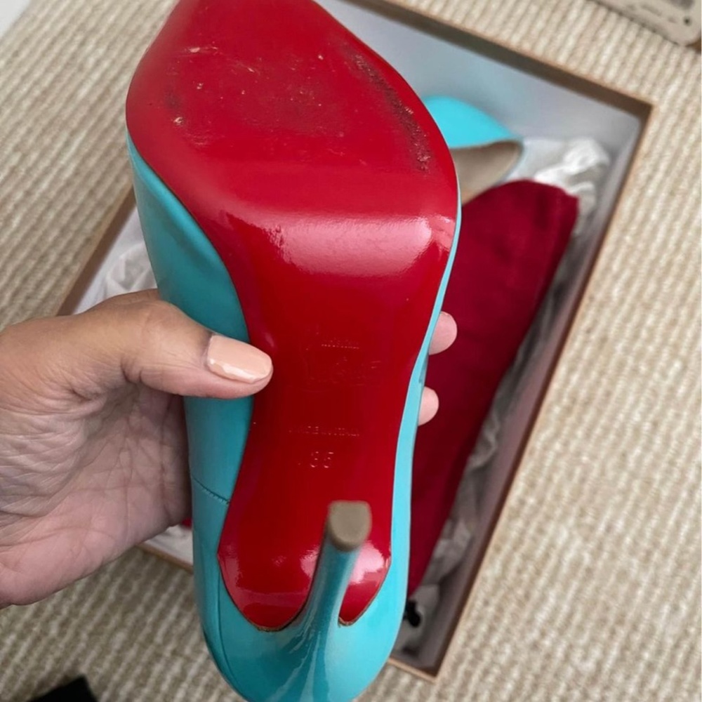 Christian Louboutin 120mm So Kate Patent Heels - Picture 4 of 7